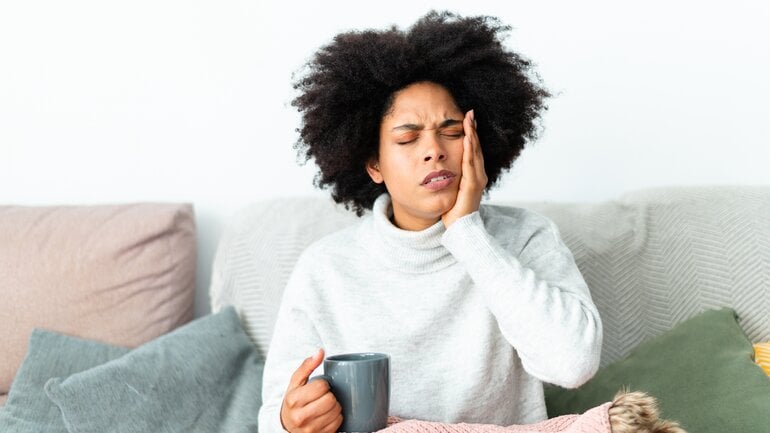 Nasennebenhöhlenkrebs: Schwellungen im Gesicht und an den Augen