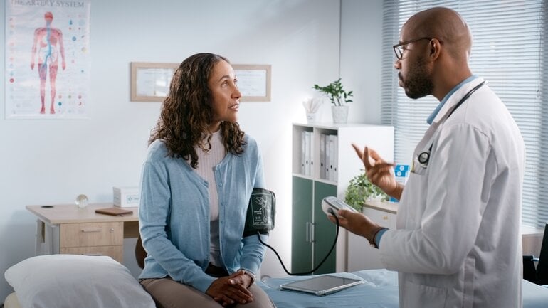 Orthostatische Hypotonie beim Aufstehen