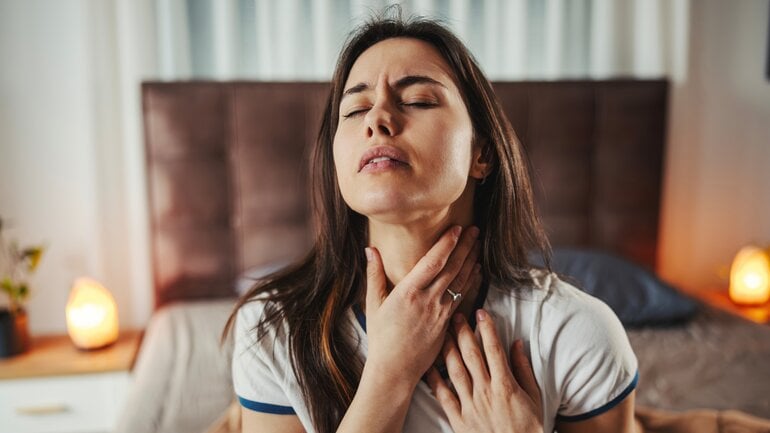 No-Burp-Syndrom: Druckgefühl und Schmerzen in Hals und Brust