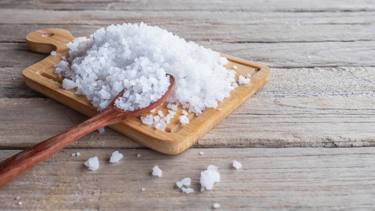 Ernährung: Wenig Salz bei Osteoporose