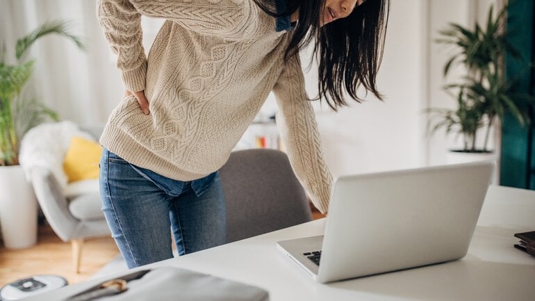 Rückenmarksinfarkt: Plötzliche Rückenschmerzen sind Warnsignal