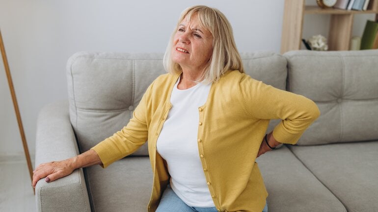 Rückenschmerzen und Gefühlsstörungen: Symptome bei Scheidenkrebs