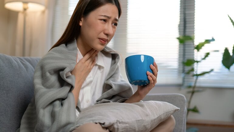 Oft schmerzhaft: Entzündung der Schilddrüse