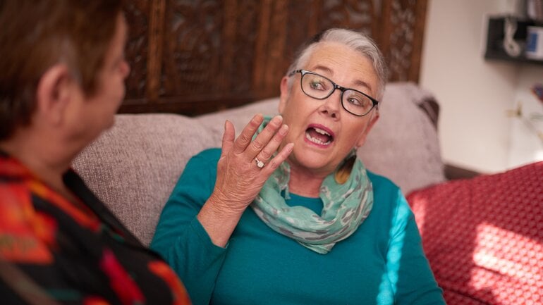 Vorboten eines Schlaganfalls: Vorübergehende Sprachstörungen