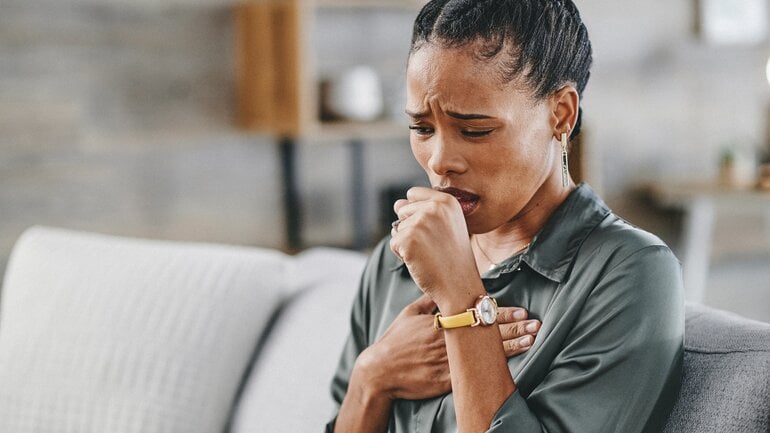 Schmerzen beim Husten im Brustkorb: Reizung der Atemwege