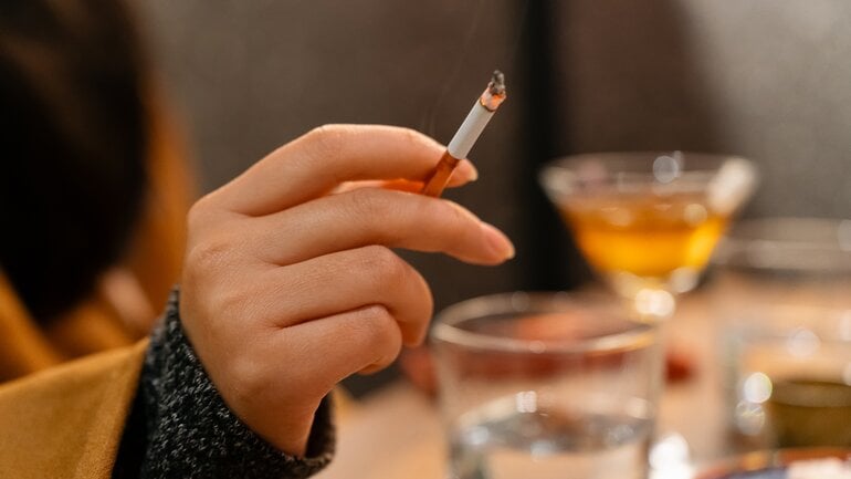 Ursachen einer Gastritis: Alkohol und Rauchen