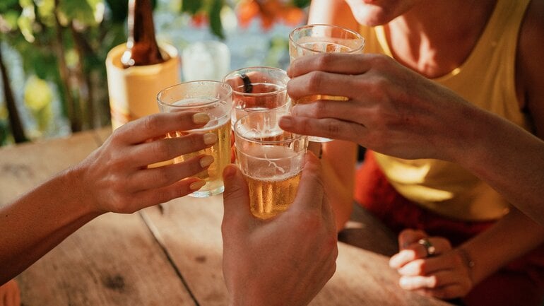 Fibromyalgie: Alkohol kann Symptome verstärken