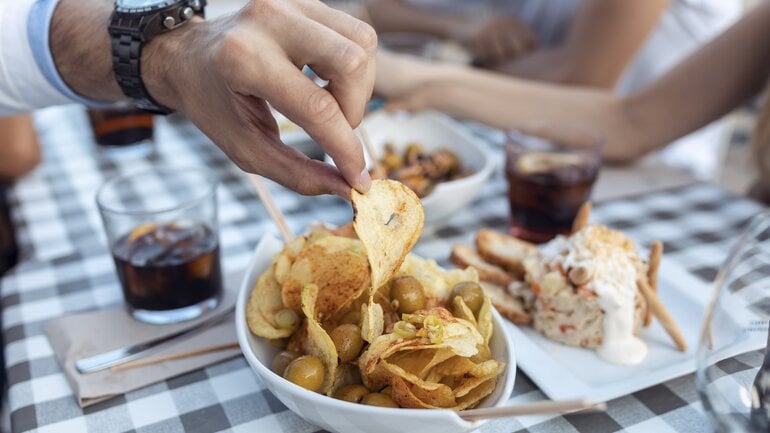 Chips bei Leberzirrhose? Besser nicht