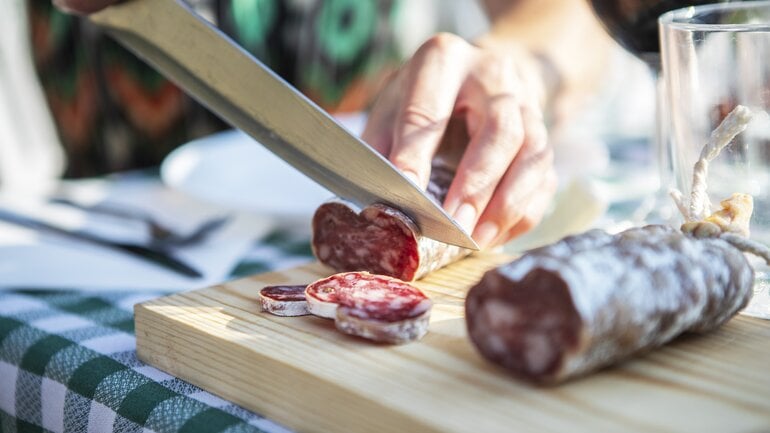 Salami: Bei Leberzirrhose nicht verzehren