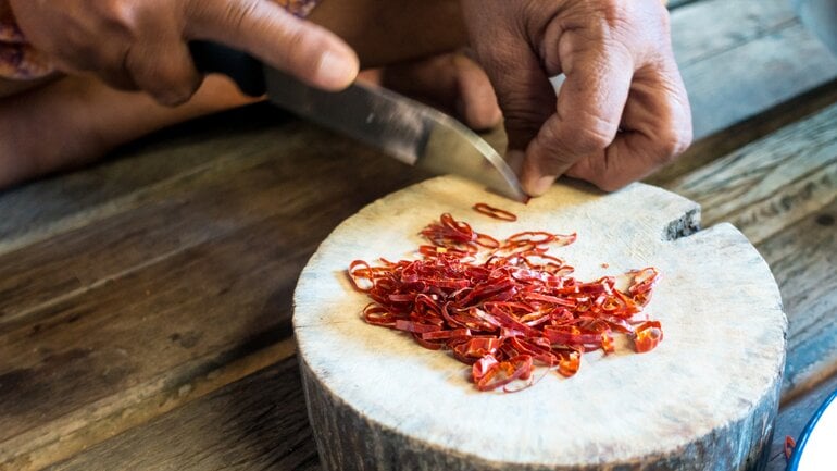 Problematisch bei Schilddrüsenüberfunktion: Scharfe Gewürze