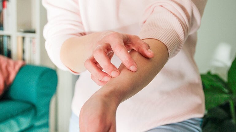 Vitamin B12: Mögliche Symptome einer Überdosierung