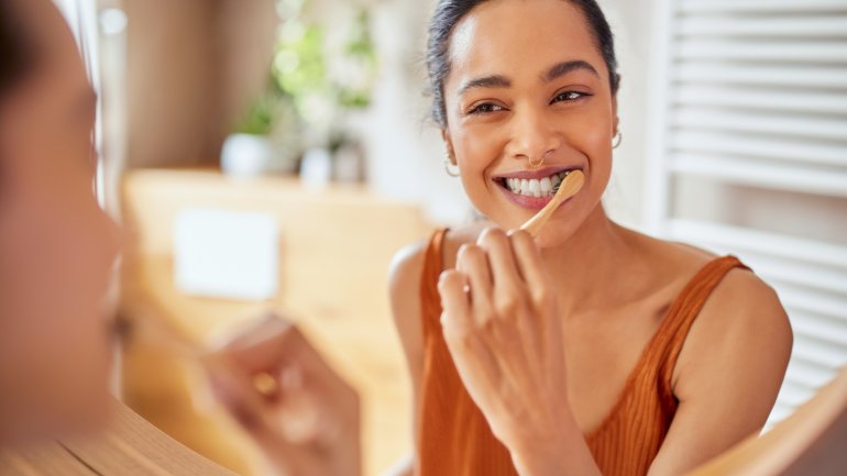 Zahnfleischentzündung: Mundhygiene ist wichtigstes Hausmittel