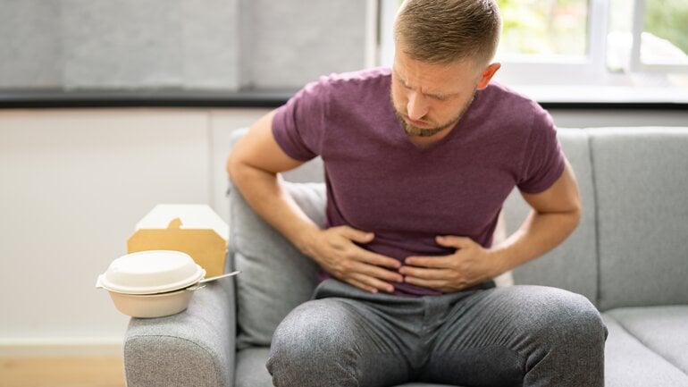 Völlegefühl: Mögliches Symptom bei Pankreaszyste