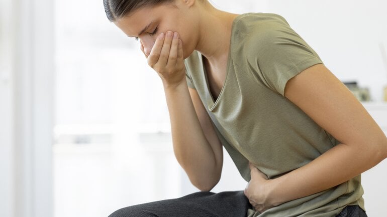 Übelkeit und Erbrechen durch Bauchspeicheldrüsenzyste