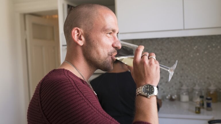 Gallensteine: Warum Alkohol die Gallenblase zusätzlich belastet