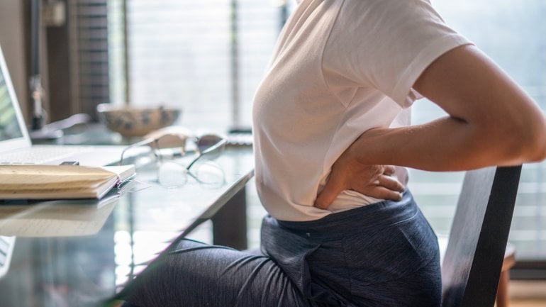 Schmerzen im unteren Rücken: Gebärmutterhalskrebs-Symptom