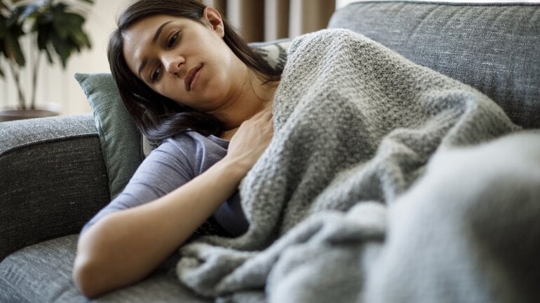 Atemnot im Liegen oder nachts als Symptom für Herzprobleme