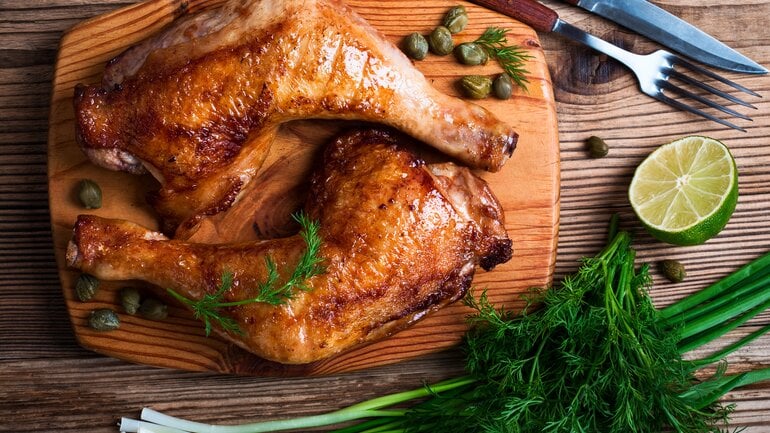 Hoher Gehalt an Kreatin: Hähnchen- und Putenfleisch 