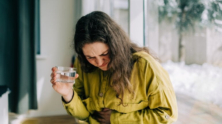 Oberbauchschmerzen: Symptom bei größerer Leberzyste