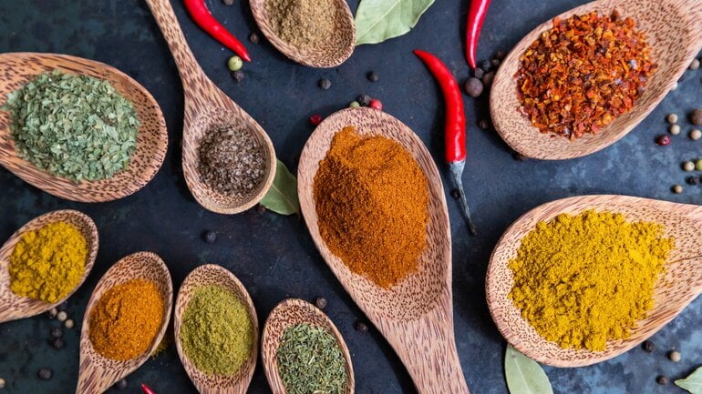 Reizen die Magenschleimhaut: Scharfe Gewürze