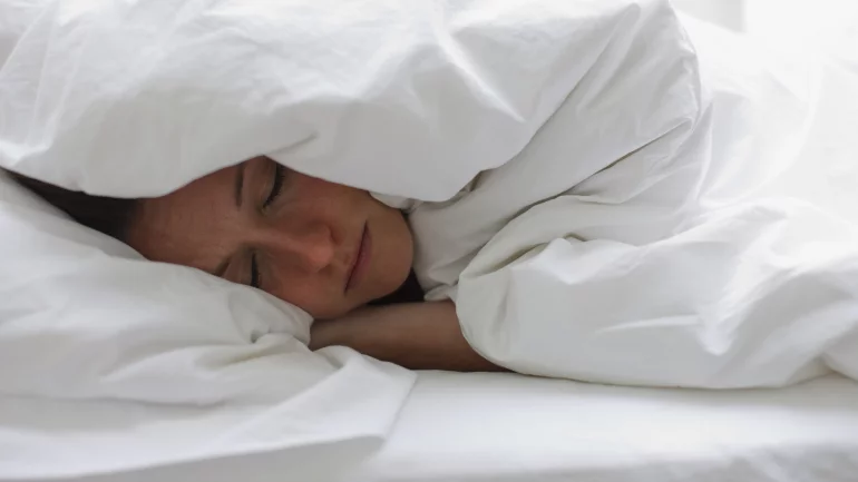 Ausreichend Schlafen bei einer Corona-Infektion
