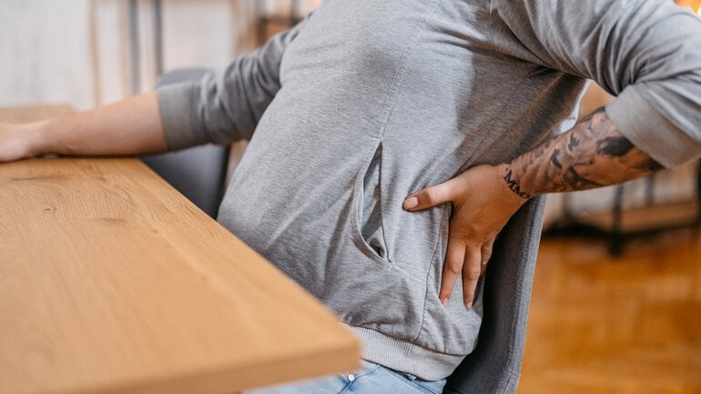 Nussknacker-Syndrom: Schmerzen in der linken Flanke oder im Unterbauch
