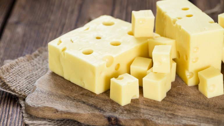 Emmentaler: Käse mit hohem Zinkgehalt
