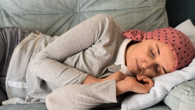 Erschöpfung und Müdigkeit: Häufige Nebenwirkungen bei Chemotherapie Erschöpfung und Müdigkeit: Häufige Nebenwirkungen bei Chemotherapie